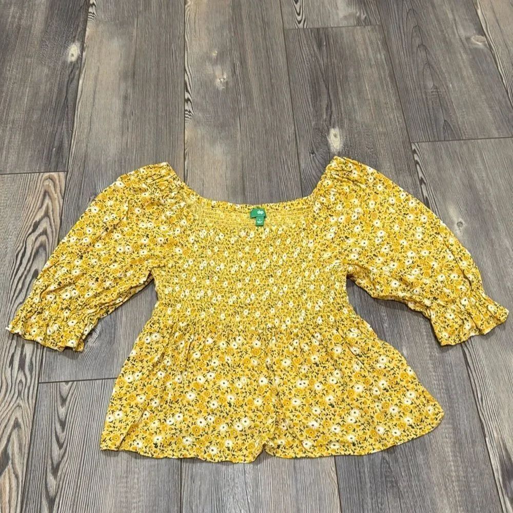 Dip Puff Sleeve Blouse